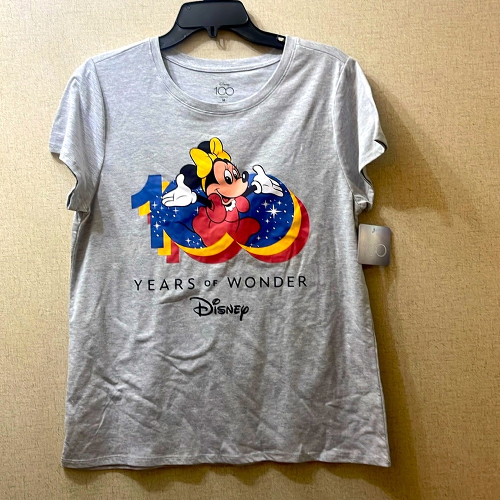 Disney 100 years Minnie Mouse gray short sleeve graphic tee Medium